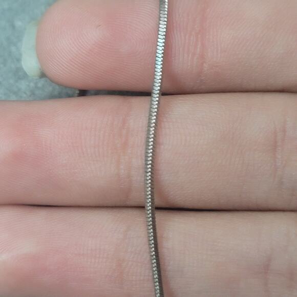 Juicy Couture Heart With Banner Pendant Necklace 18" With 18KGP Stamped - Picture 5 of 7